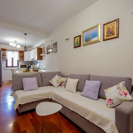 Mime Apartment