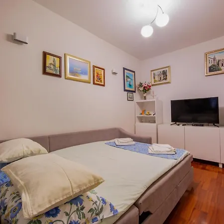 Mime Apartment