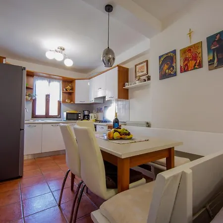 Mime Apartment